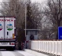 Türkiye – Ermenistan sınır kapısı Yardım kamyonları icin acıldı.                              Land Border between Turkey and Armenia has been opened .
